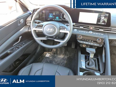 New 2026 Hyundai Elantra Limited FWD image 25