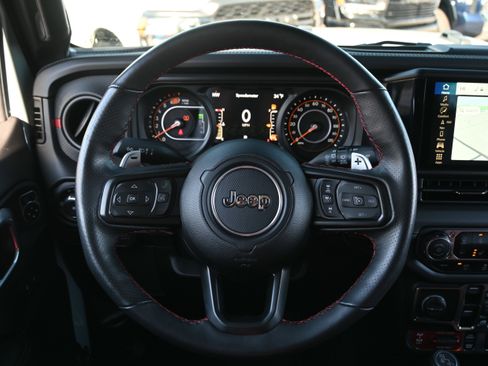 Used 2024 Jeep Wrangler Rubicon 392 image 18