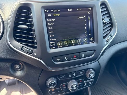 Used 2023 Jeep Cherokee Altitude Lux w/ Lux Elite Package AWD/4WD image 34