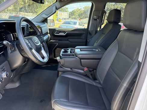 Used 2025 GMC Sierra 1500 SLT AWD/4WD image 9