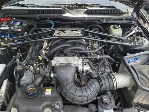 Used 2006 Ford Mustang GT Premium RWD image 16