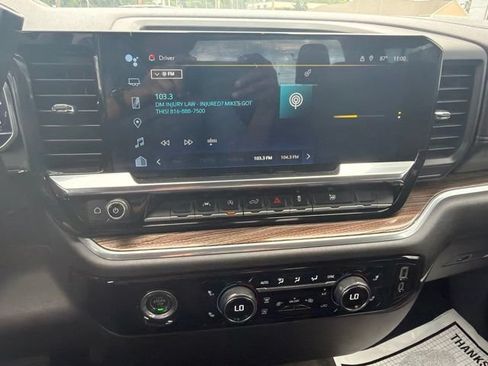 Used 2023 Chevrolet Silverado 1500 LT AWD/4WD image 58