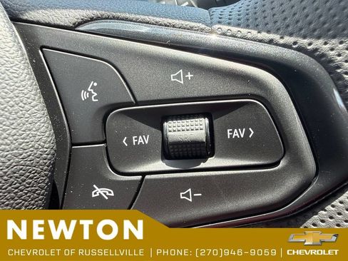 New 2026 Chevrolet Trax LS w/ LS Convenience Package FWD image 20