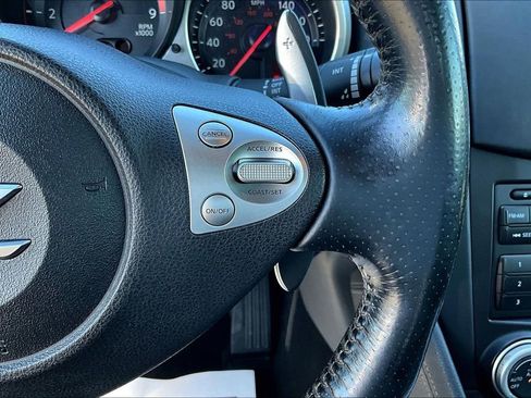 Used 2014 Nissan 370Z Coupe image 10