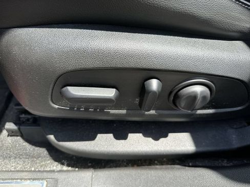 Used 2019 GMC Acadia Denali w/ Technology Package AWD/4WD image 16