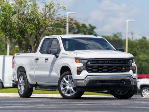 Used 2026 Chevrolet Silverado 1500 W/T w/ WT Value Package AWD/4WD image 2