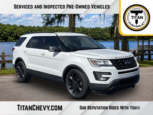 Used 2017 Ford Explorer XLT w/ Equipment Group 202A FWD image 1