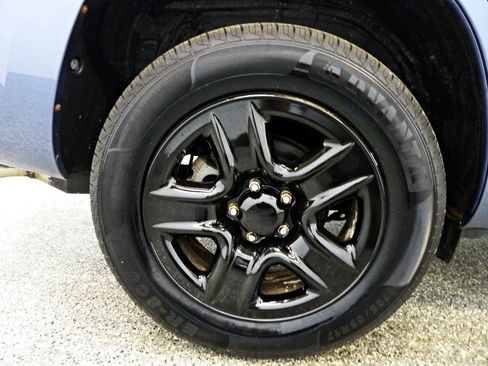 Used 2011 Toyota RAV4 4WD w/ Base L4 Extra Value Pkg image 19