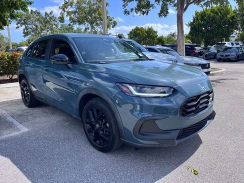 Used 2023 Honda HR-V Sport image 1