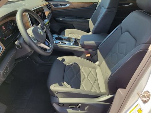 New 2026 Volkswagen Atlas SE image 6