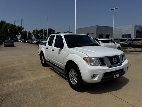 Used 2019 Nissan Frontier SV RWD image 9