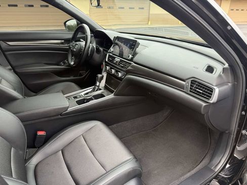 Used 2022 Honda Accord Sport image 17