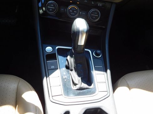 Used 2020 Volkswagen Jetta SE FWD image 15