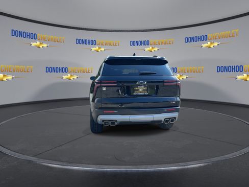 New 2026 Chevrolet Traverse Z71 w/ Driver Confidence Package image 10
