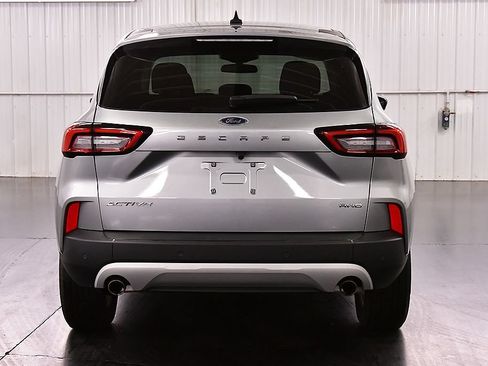 Used 2023 Ford Escape Active w/ Tech Pack #1 AWD/4WD image 7