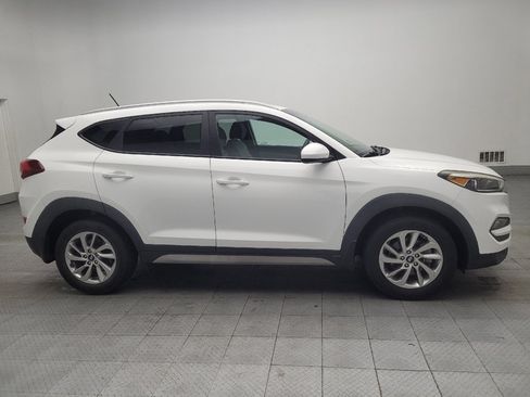 Used 2017 Hyundai Tucson SE image 11