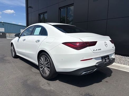 Used 2025 Mercedes-Benz CLA 250 4MATIC image 4