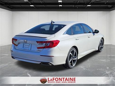 Used 2022 Honda Accord Sport image 8