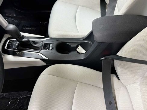 Certified 2022 Toyota Corolla Cross L FWD image 22