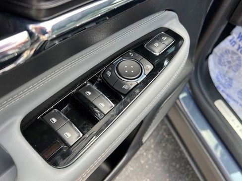 Used 2022 Lincoln Corsair AWD w/ Equipment Group 101A image 29