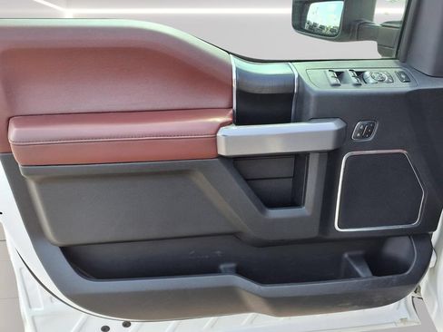 Used 2019 Ford F350 Platinum AWD/4WD image 14