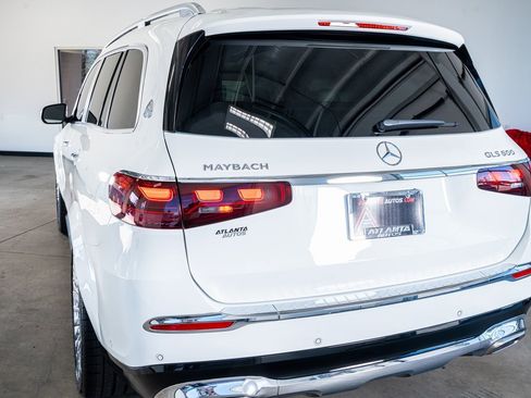 Used 2024 Mercedes-Benz Maybach GLS 600 4MATIC image 23