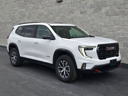 Used 2025 GMC Acadia AT4 w/ Luxury Package AWD/4WD image 7