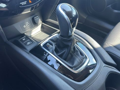 Used 2021 Nissan Rogue Sport SL w/ Premium Package image 35