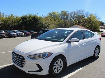 Used 2018 Hyundai Elantra SE