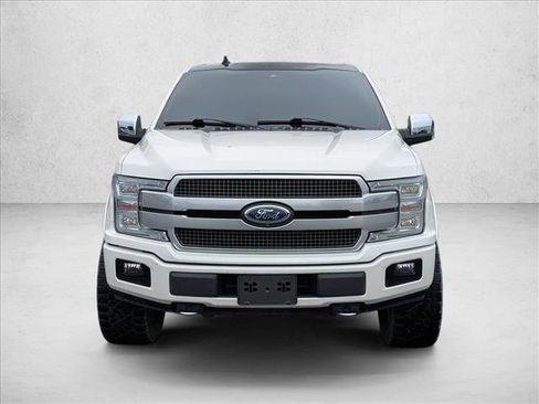Used 2018 Ford F150 Platinum w/ Equipment Group 701A Luxury AWD/4WD image 2