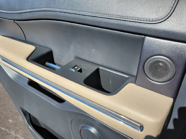 Used 2024 Ford Expedition Limited RWD image 20