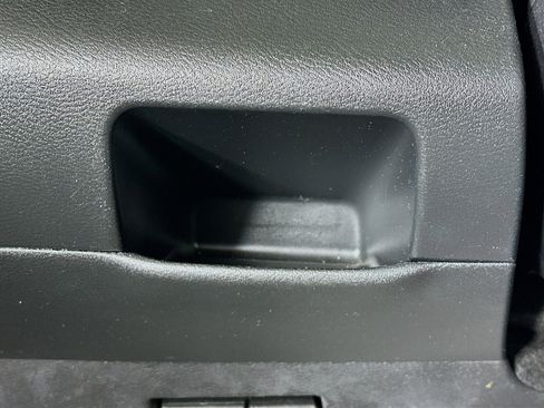 Used 2023 Nissan Kicks SV FWD image 17
