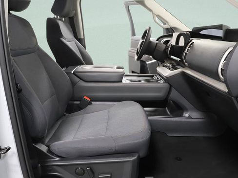 Used 2025 Ford Expedition Max Active image 28