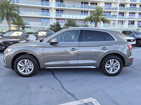 Certified 2023 Audi Q5 2.0T Premium w/ Convenience Package image 3