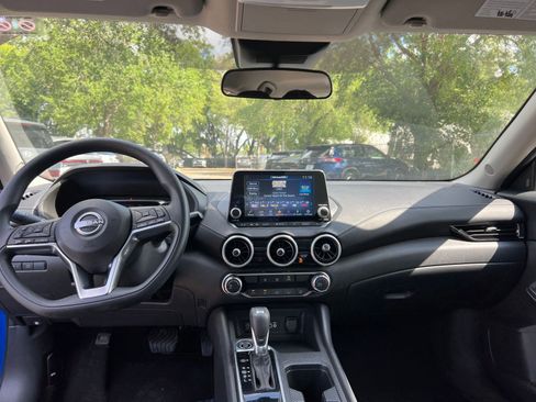 Used 2025 Nissan Sentra SV FWD image 32