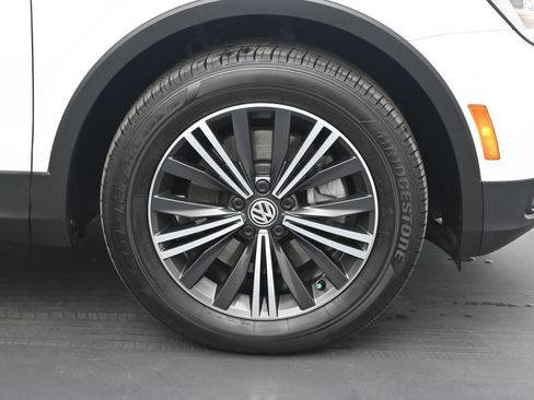 Used 2019 Volkswagen Tiguan SEL image 26