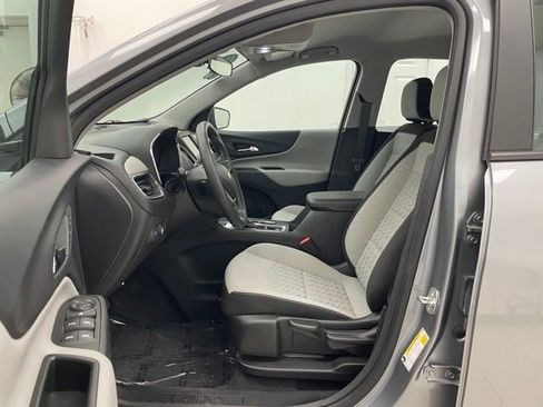 Used 2023 Chevrolet Equinox LS AWD/4WD image 8