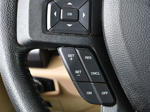 Used 2016 Ford F150 XLT w/ Equipment Group 302A Luxury image 33