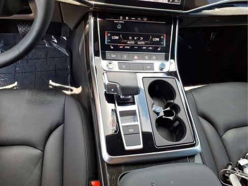Used 2023 Audi Q7 3.0T Premium w/ Convenience Package AWD/4WD image 19
