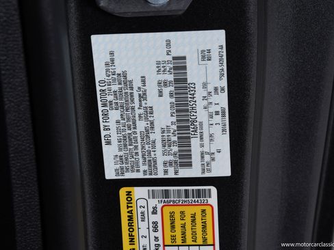 Used 2017 Ford Mustang GT Premium w/ GT Performance Package image 25