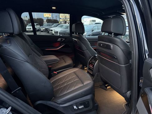 Used 2023 BMW X7 xDrive40i w/ M Sport Package image 16