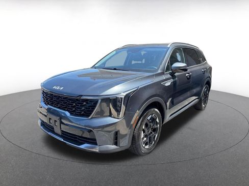 Used 2024 Kia Sorento S FWD image 8