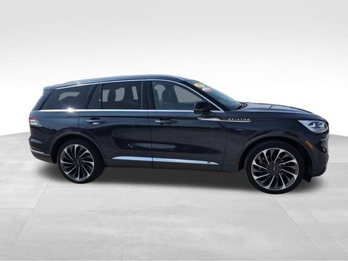 Certified 2023 Lincoln Aviator Reserve w/ Equipment Group 201A AWD/4WD image 2