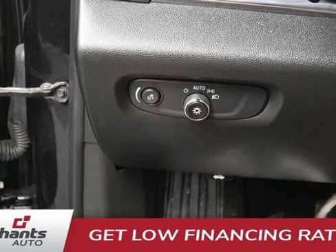 Used 2023 Chevrolet Traverse LT AWD/4WD image 21
