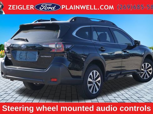 Used 2023 Subaru Outback Premium AWD/4WD image 5