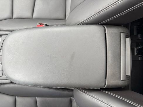 Used 2024 Cadillac XT5 Premium Luxury w/ LPO, Floor Liner Package AWD/4WD image 32