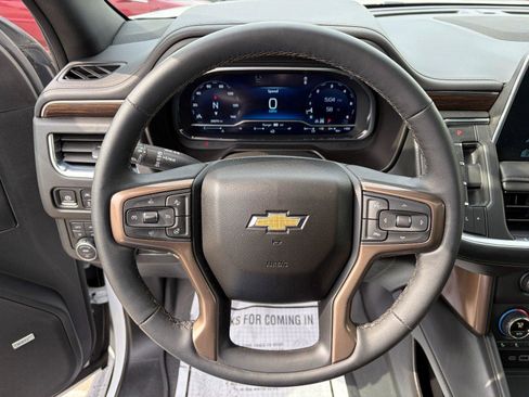 Used 2024 Chevrolet Tahoe High Country AWD/4WD image 12