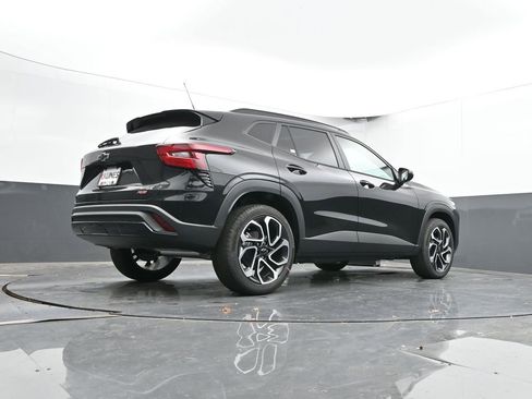 New 2026 Chevrolet Trax RS w/ Sunroof Package image 50