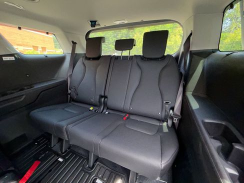 New 2026 Kia Carnival SX Prestige FWD image 31
