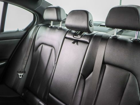 Used 2024 BMW 330i xDrive Sedan image 25